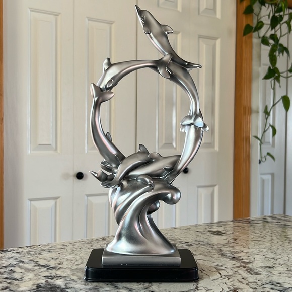 Vintage Dolphin Ring Statue Decor - Picture 6 of 12